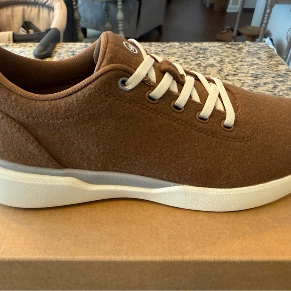 Peter Millar Brown Wool Glide Sneakers with White Accents - Picture 3 of 6